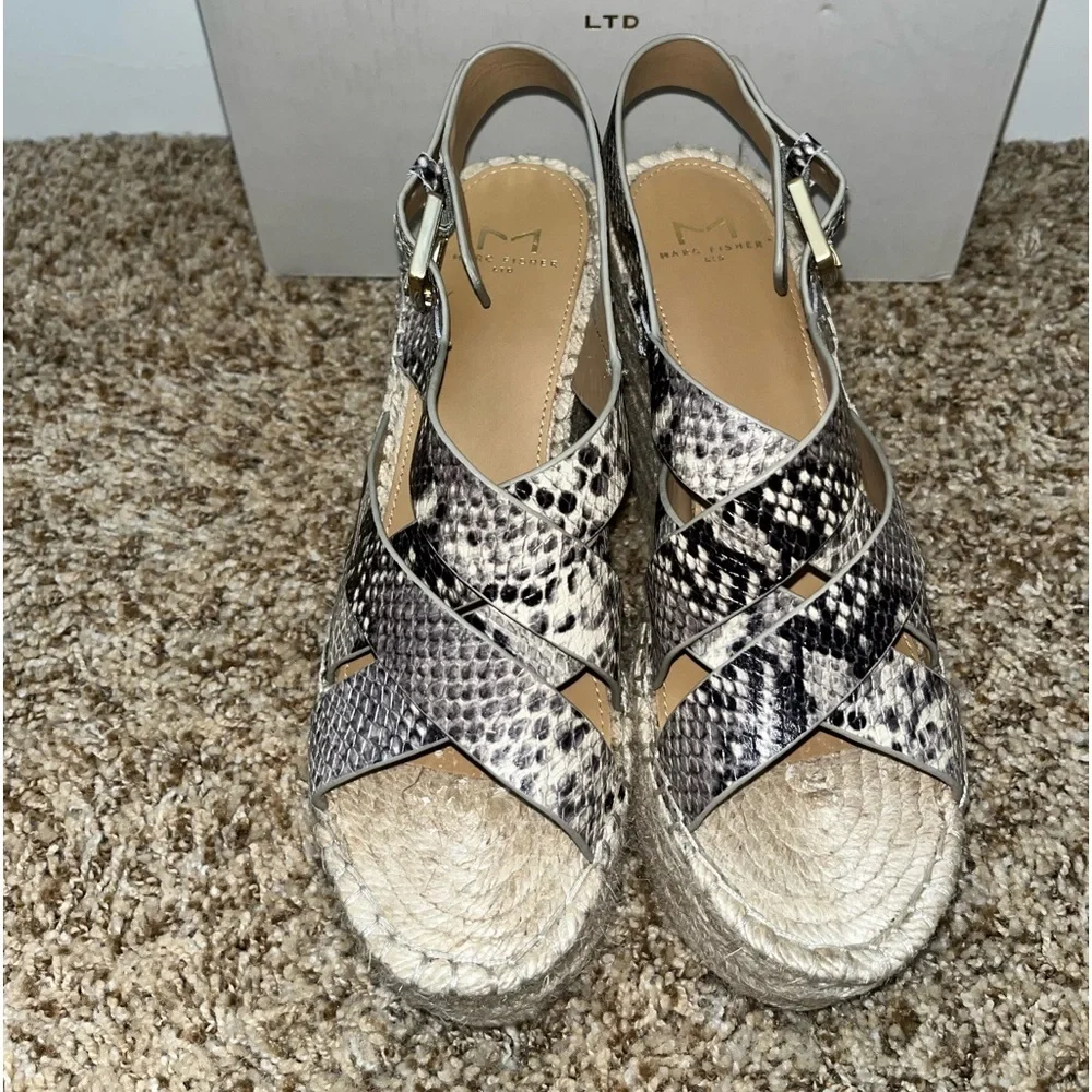 Marc Fisher Alenni Snake Skin Natural Espadrille Wedge Sandals Size 8